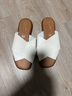 Seychelles White Crisscross Leather Slide Sandals